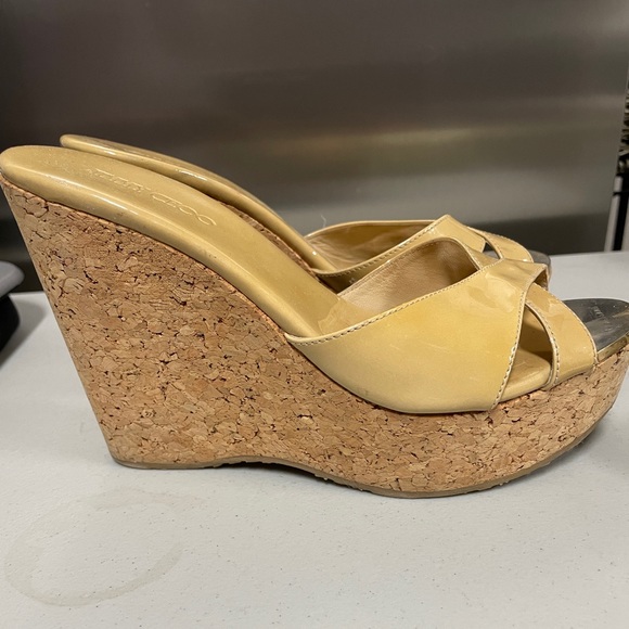 SOLD Jimmy Choo Slides beige patent leather. - Picture 2 of 4